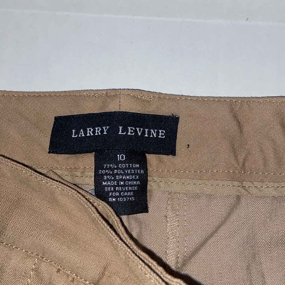 Larry Levine Women’s Size 10 New Tan Bermuda Safari Shorts - Picture 3 of 6